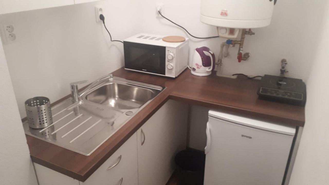 Apartman - Sukromie V Meste Bratislava Exteriör bild