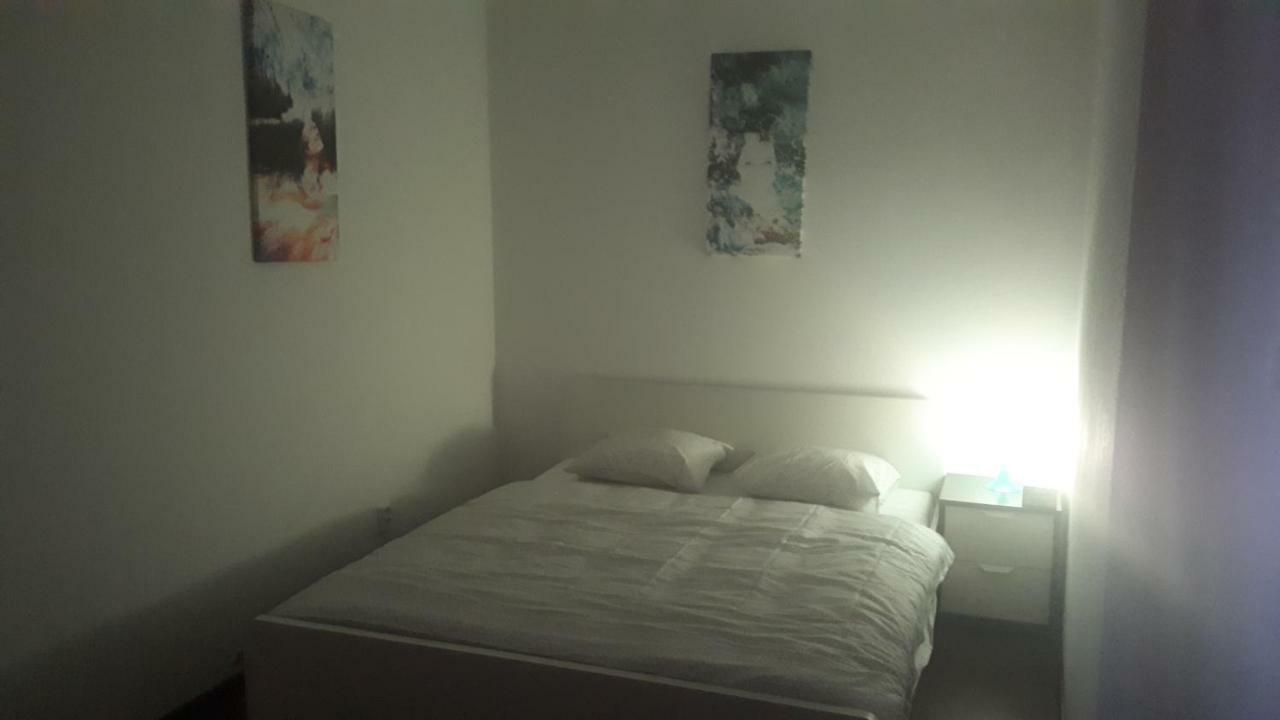 Apartman - Sukromie V Meste Bratislava Exteriör bild