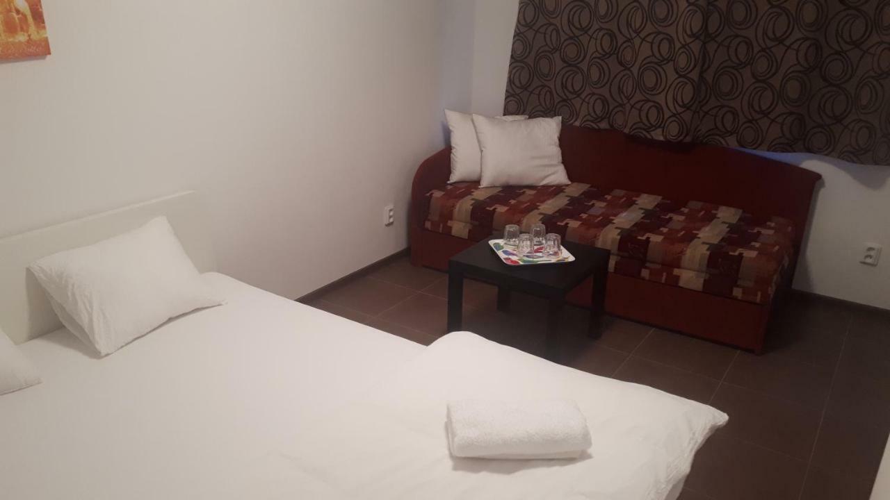 Apartman - Sukromie V Meste Bratislava Exteriör bild